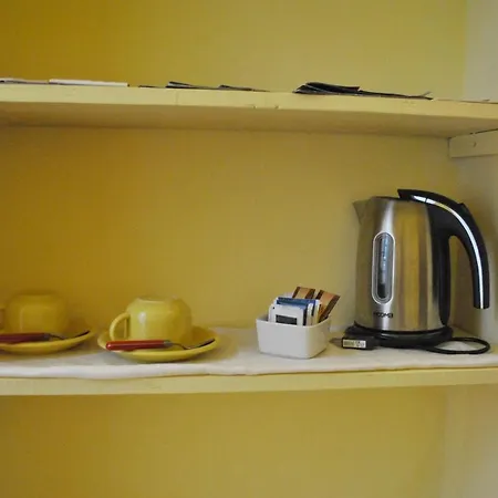 公寓 Guetshero - Mae Suites - 阿尔本加