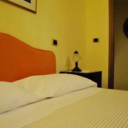 Guetshero - Mae Suites - * Albenga